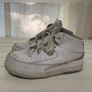 Nike Air Jordan 2 Retro Shoes White Size 10c Boy’s‎ Girl’s Athletic Sneakers